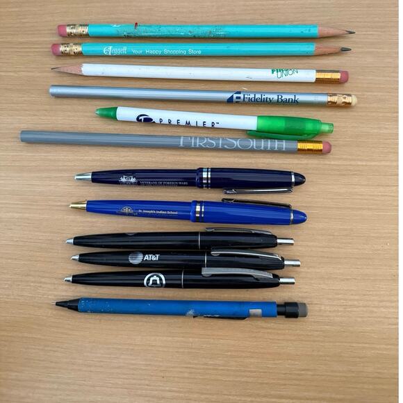 Random Lot of Pens & Pencils from Businesses ATT Fidelity Bank First South - Picture 4 of 4